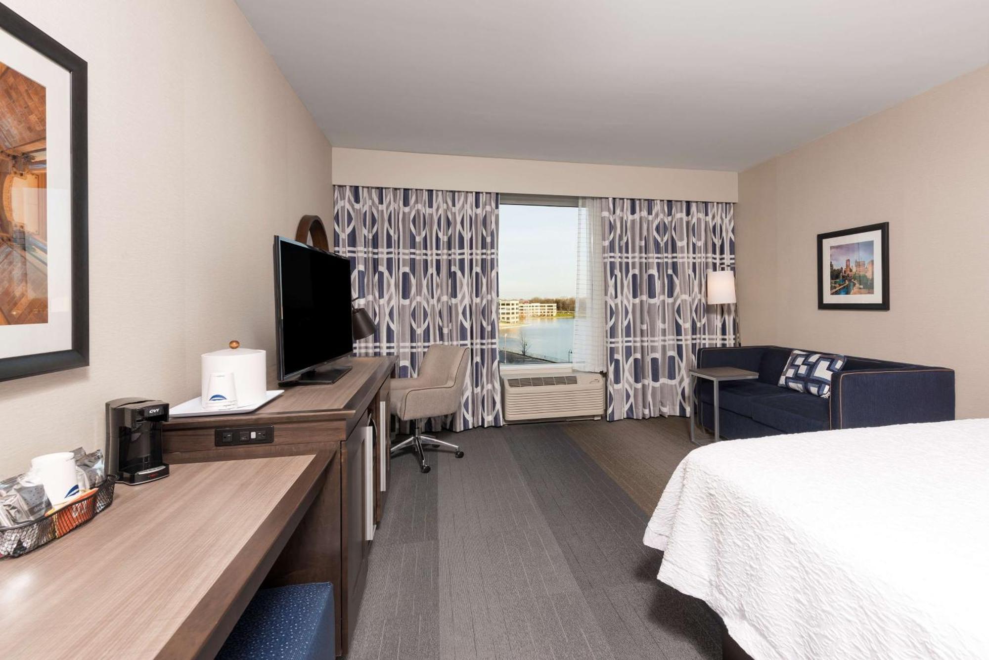 Hampton Inn & Suites Indianapolis-Keystone, In מראה חיצוני תמונה