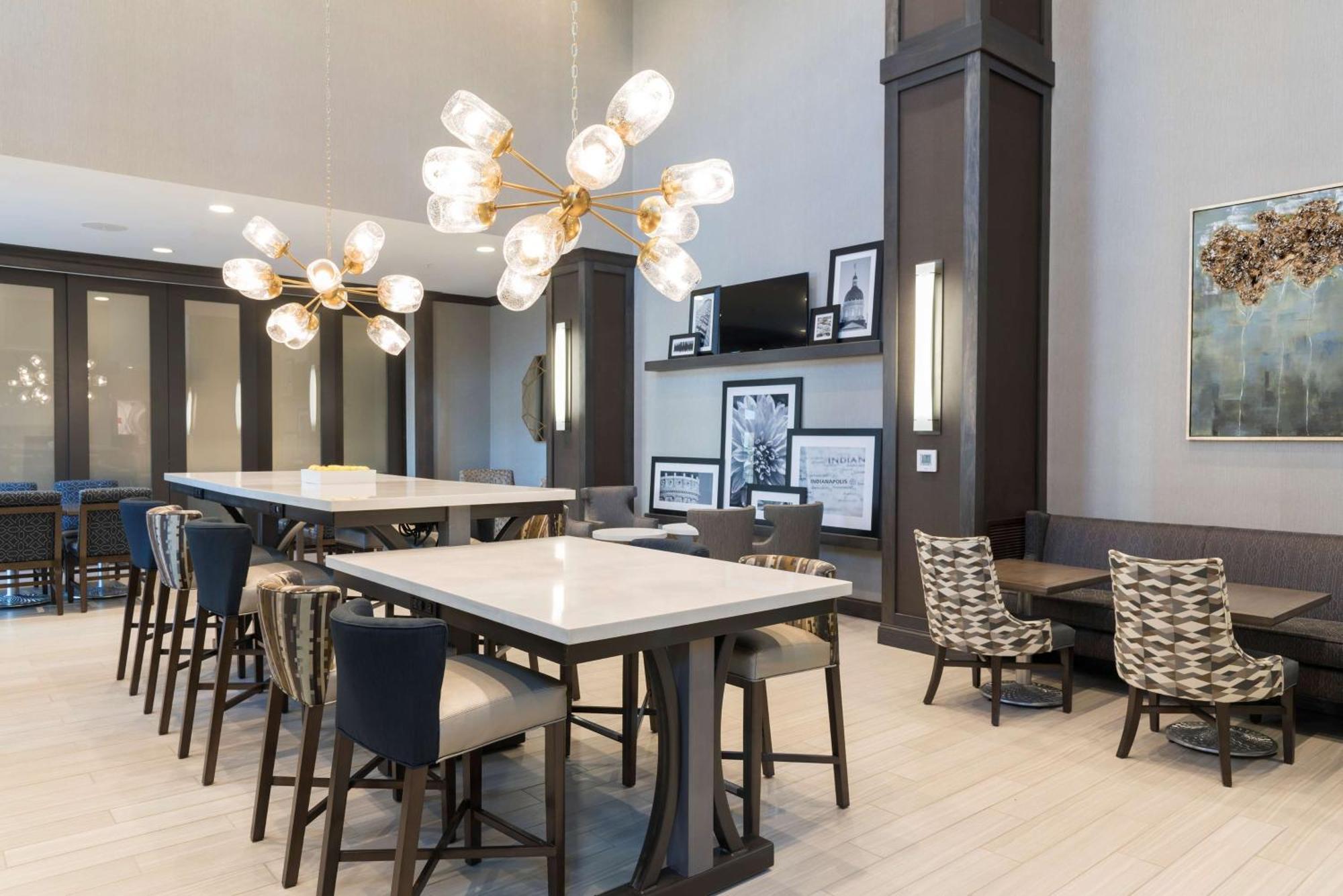 Hampton Inn & Suites Indianapolis-Keystone, In מראה חיצוני תמונה